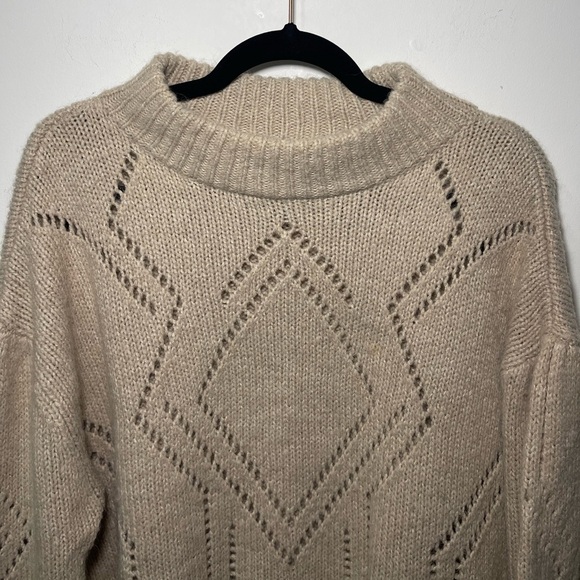 H&M Women’s Tan eyelet crew neck alpaca wool blend sweater in size S - Picture 4 of 7